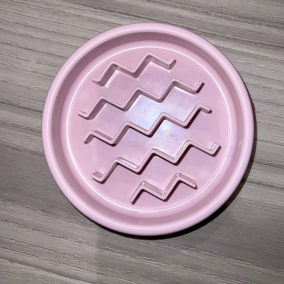 Pink Slow Feed Dog Bowl - Picture 1 of 2
